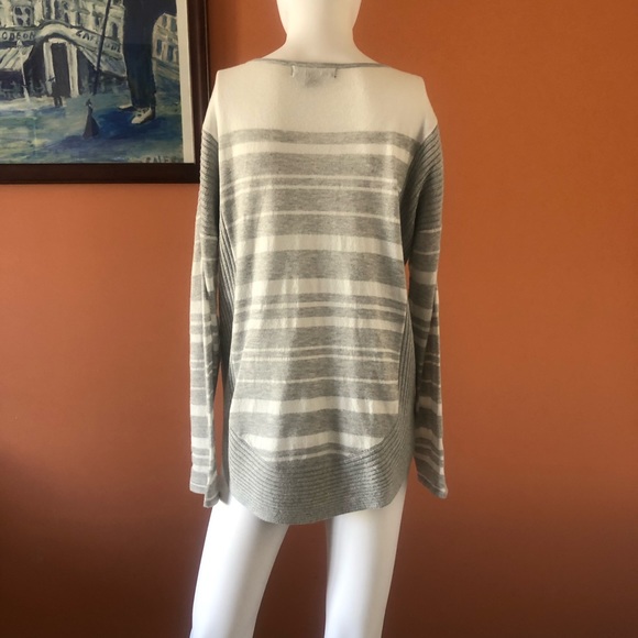BY ARTISAN white and gray striped pullover sweater - Picture 7 of 9
